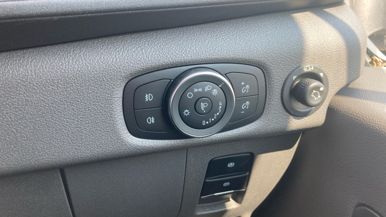 Ford Transit E-350 L3 Rwd 135kW 68kWh H2 Leader Van Auto